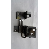 Петли левый передняя a4 b5 рестайлинг 8d0831411f