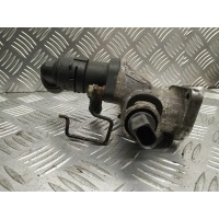 Фланец (тройник) системы охлаждения Volkswagen Sharan 2000-2010 2001 038121133J
