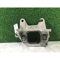 Кронштейн КПП Opel Vivaro 2019 112228161 R