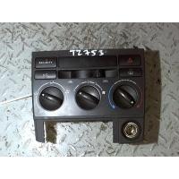 Переключатель отопителя (печки) Toyota Corolla Verso 2002-2004 5590013070B0