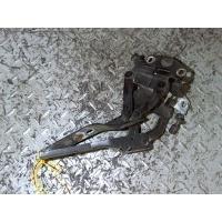 Петля капота левая Volkswagen Passat 6 2005-2010 2007 3C0823301E