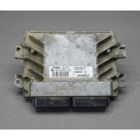 Блок управления двс renault logan 1 8200483732