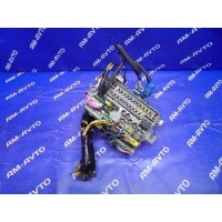 Блок предохранителей в салоне HONDA FIT GD1 38200-SAA-003