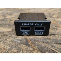 Блок управления USB Maserati Levante M161 2017 670037782