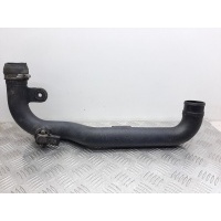 Патрубок интеркулера Volkswagen Passat 5 1997 8D0145840M