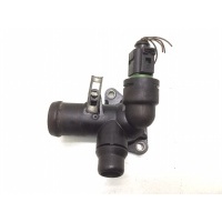Фланец (тройник) системы охлаждения Audi A4 B6 2004 06B121133D
