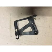 Крепление расширительного генераторы audi a4b6 038131529l