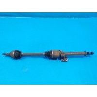 Привод колеса передний правый RENAULT Megane II 2002-2009 8200613827