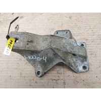 Кронштейн КПП Audi 100 C4 1992 4A0399113D