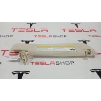 Козырек солнцезащитный правый Tesla Model S 2012 1050620-00-A