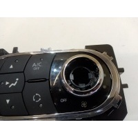 Блок управления климатом Renault Captur I 2013-2019 275100037R