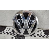 Эмблема решетки радиатора Volkswagen Tiguan 2