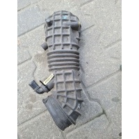 Патрубок воздушного фильтра Audi 100 C3 1990 034133357H