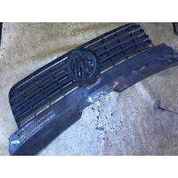 Решетка радиатора Volkswagen Transporter 5 2003-2009 2006 7H0853653