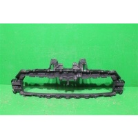 Кронштейн решетки радиатора AUDI Q3 8U 2011-2014 8u0853692c