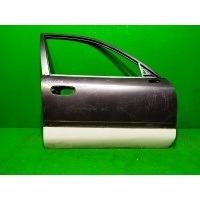 дверь MITSUBISHI CARISMA 1995-2004 MR496070