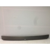 Накладка бампера LAND ROVER DISCOVERY 3 2004-2009 DOE500020