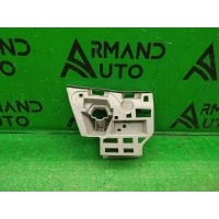 Кронштейн форсунки омывателя SKODA OCTAVIA A7 2013 5e0807056