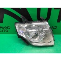 Фара MITSUBISHI PAJERO 4 2006-2014 8301C812