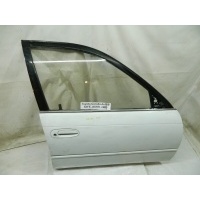 Уплотнитель двери Toyota Corolla AE100 1995 67861-12820