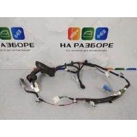 проводка двери TOYOTA Land Cruiser 200 2014 82153-60481