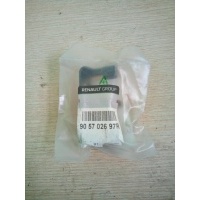 Фиксатор двери багажника Renault Duster 2012> 905702697R
