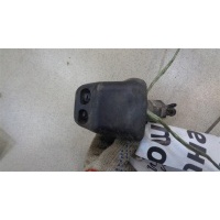 Форсунка-насос омывателя фар Mitsubishi Pajero, Montero 2 1991-2004 1997 MB623279