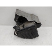Корпус воздушного фильтра Audi A4(B5) 2000 8D0129607M