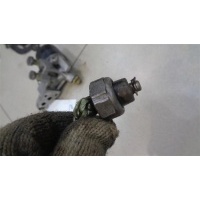 Датчик давления масла ДВС Mitsubishi Pajero, Montero 2 1991-2004 1997 MD138993
