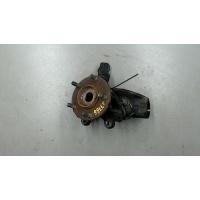 Ступица (кулак, цапфа) перед. правая Mazda 5 (CR) 2005-2010 2007 C236-33-060A
