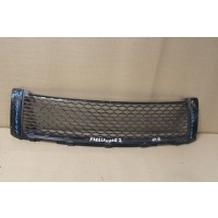 Решётка в бампер центральная Land Rover Freelander 2007-2014 LR003295