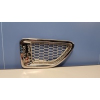 Накладка переднего правого крыла Land Rover Range Rover Sport 2005-2012 LR006305