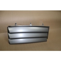 Накладка переднего правого крыла Land Rover Range Rover 2002-2012 LR011352