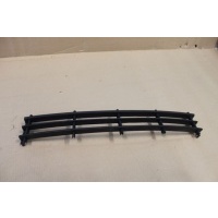 Решётка в бампер центральная Skoda Octavia A5 1Z 2004-2013 1Z0853677C