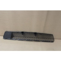 Решётка в бампер центральная Mitsubishi Lancer CX CY 2007- 6400A827