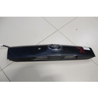 Накладка двери багажника Toyota RAV 4 2005-2013 7680142040C0