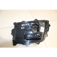 Кронштейн стеклоподъемника задней правой двери Land Rover Range Rover Velar 2017- LR093206