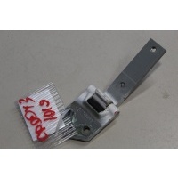 Петля двери багажника левая Volkswagen Caddy 2K 2004-2015 2K0827151C