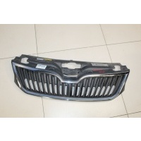 Решетка радиатора Skoda Rapid 2013- 5JA8536689B9