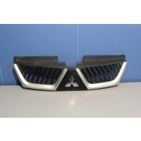 Решетка радиатора Mitsubishi Outlander CW XL 2006-2012 7450A037XA