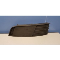Решётка в бампер левая Skoda Octavia A7 2013-2020 5E08073679B9