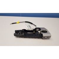 Кронштейн ручки двери передней правой Audi A5 S5 8T Coupe Sportback 2008-2016 8T2837886