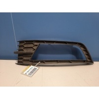 Решётка в бампер правая Skoda Octavia A7 2013-2020 5E0807682B9B9