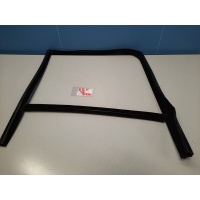 Уплотнитель стекла двери задний правый Land Rover Range Rover 2012- LR034114