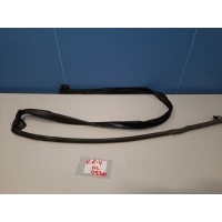 Уплотнитель двери передней левой Land Rover Discovery 2004-2009 LR054777
