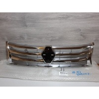 Решетка радиатора Renault Duster 2010- 623825665R