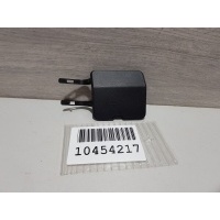Заглушка переднего бампера буксировочного крюка Renault Sandero 2009-2014 8200763631