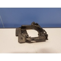 Кронштейн ПТФ правый Mazda CX-7 2007-2012 KA0H51684A