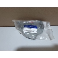 Кронштейн крепления крыла левый Hyundai Solaris 2010-2017 663171R300