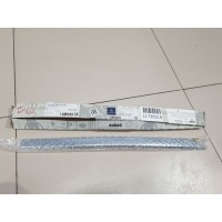Молдинг двери правый задний Mercedes GLK-klasse X204 2008-2015 A2047300480